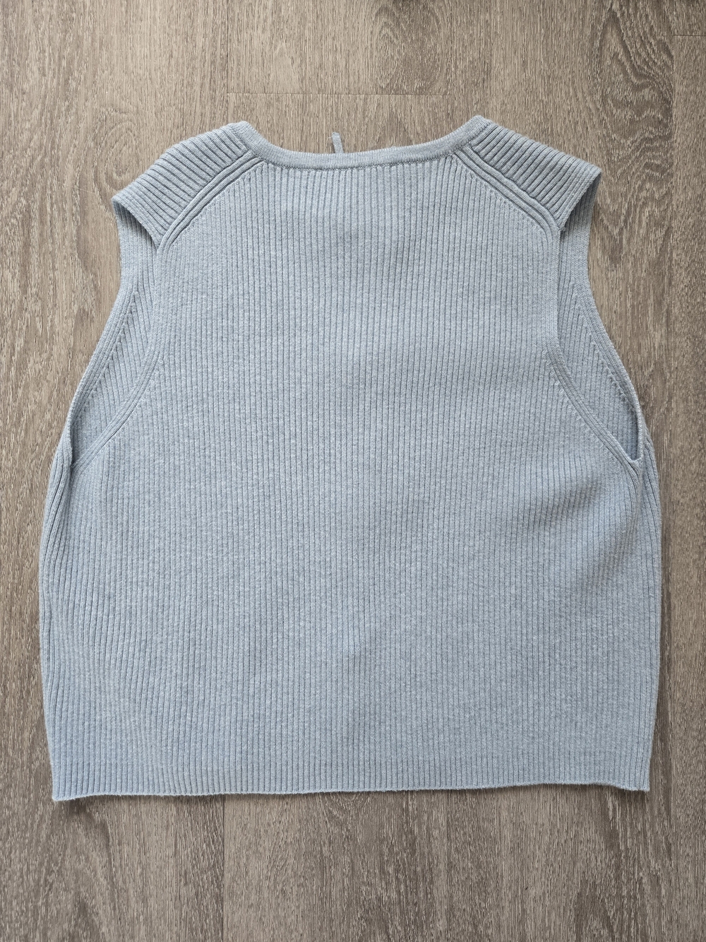 Abercrombie & Fitch Pale Blue Ribbed Tie-Front Sleeveless Top - Picture 4 of 4